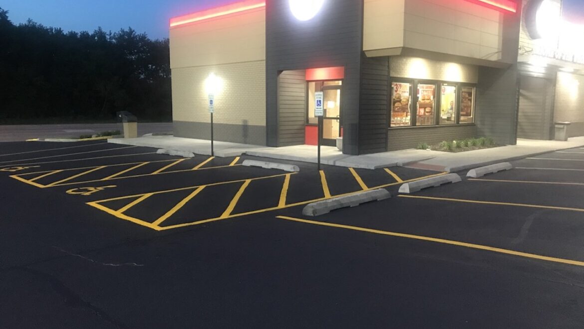 Can Extreme Heat Affect an Indy Asphalt Sealcoating Application?